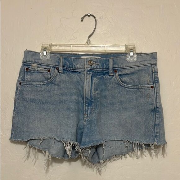 Abercrombie + Fitch The Mom Short Mid Rise Denim Distressed Blue Shorts Modern - Picture 1 of 12